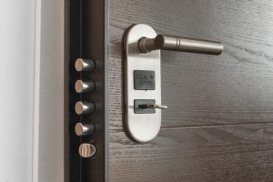 professional locksmith london
